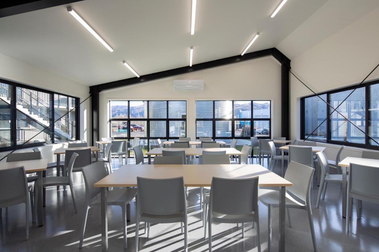 Harvest Park Studios Workers Accommodation Кромуел Екстериор снимка