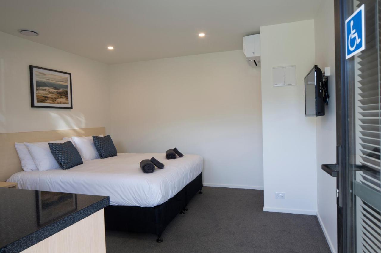 Harvest Park Studios Workers Accommodation Кромуел Екстериор снимка
